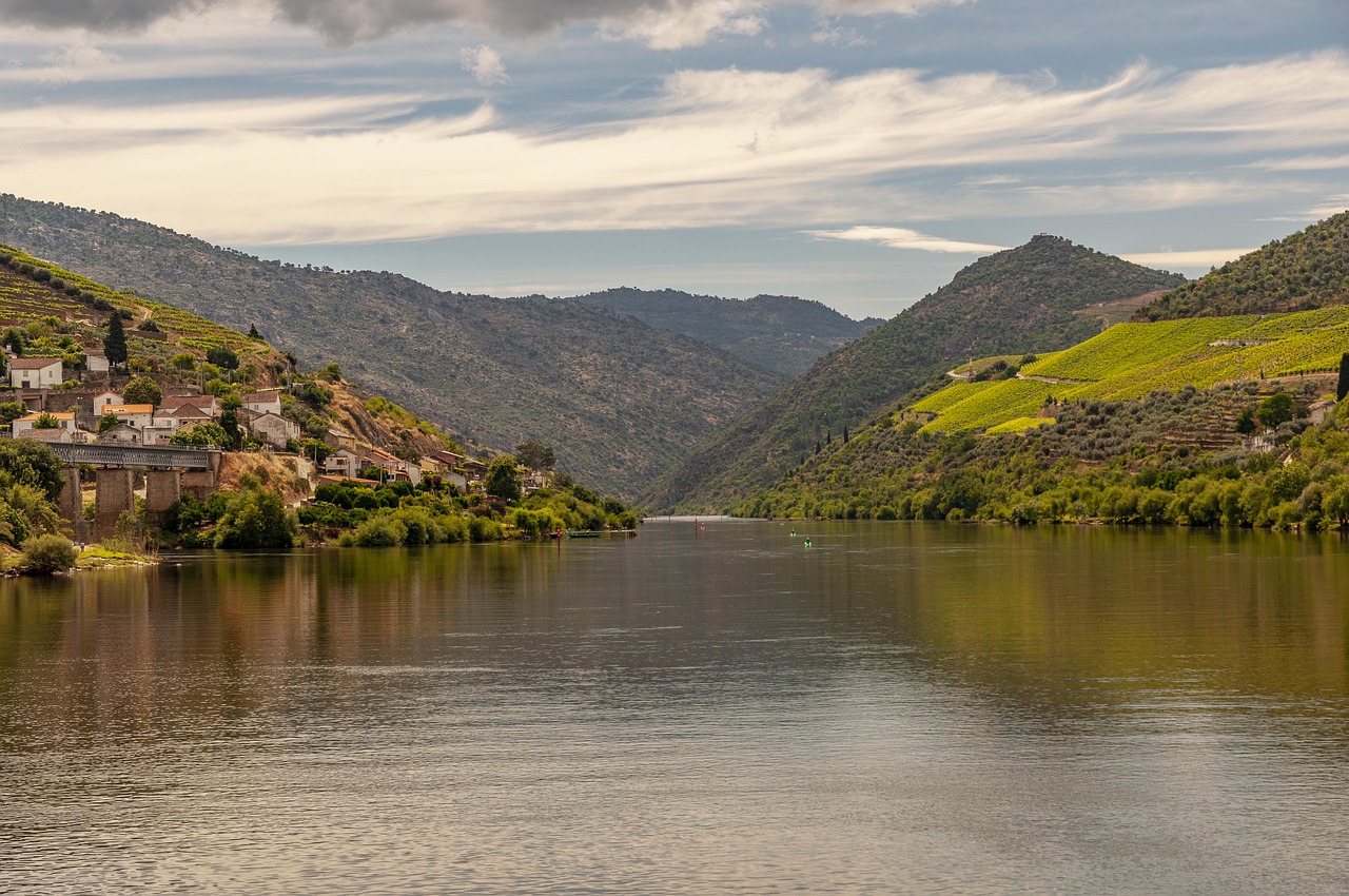 The Régua Riverfront and Douro Museum