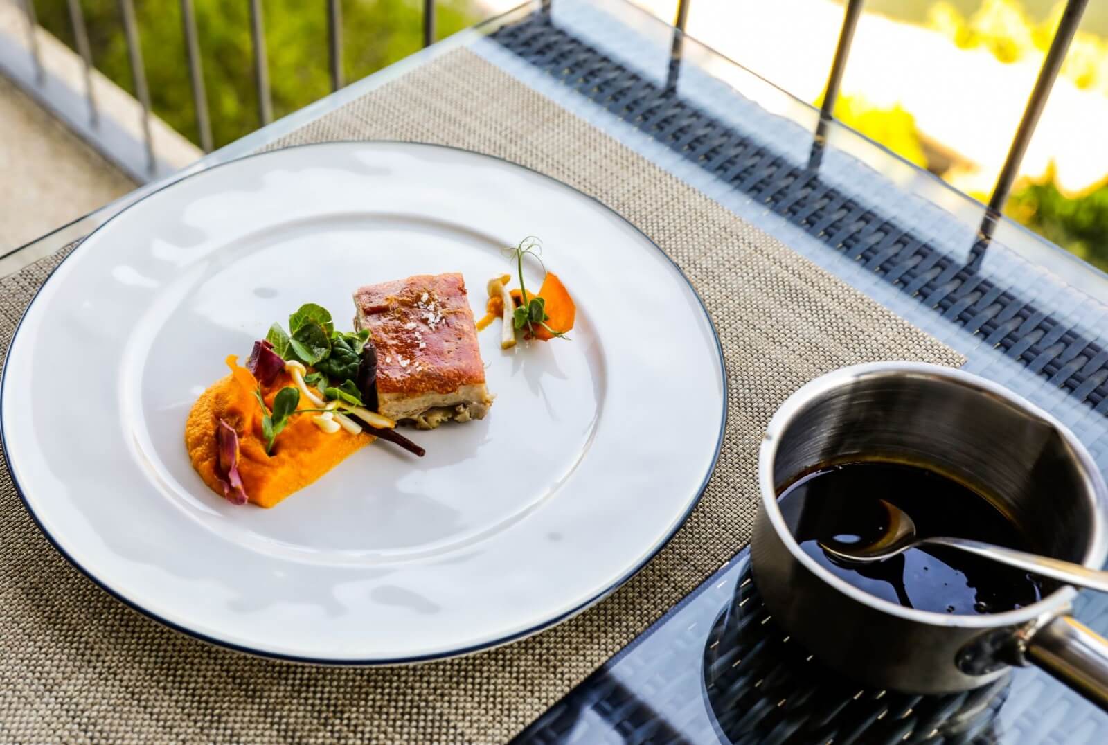 Traditional lunch at a Douro Valley quinta