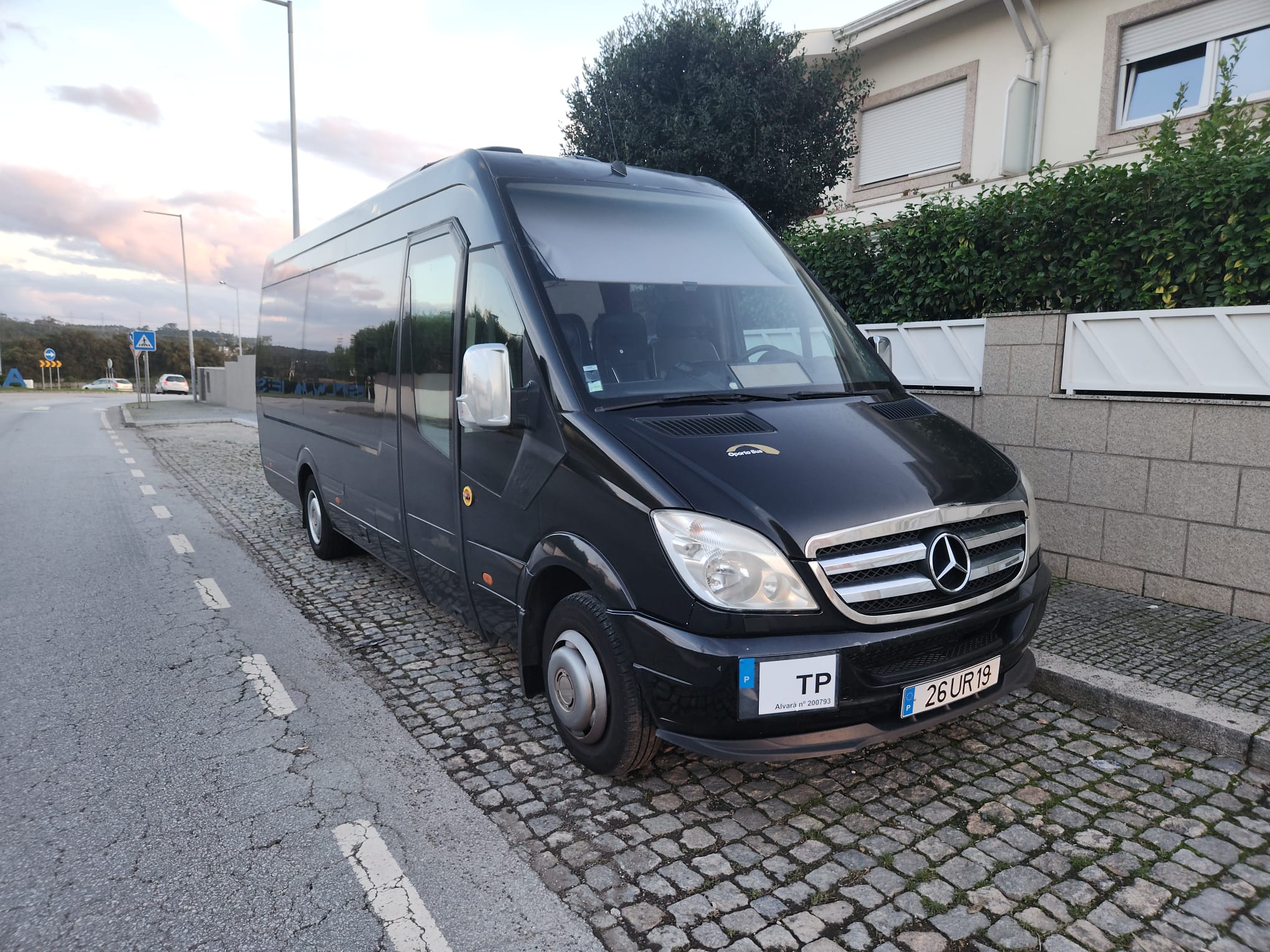 Mercedes-Benz Sprinter Minibus